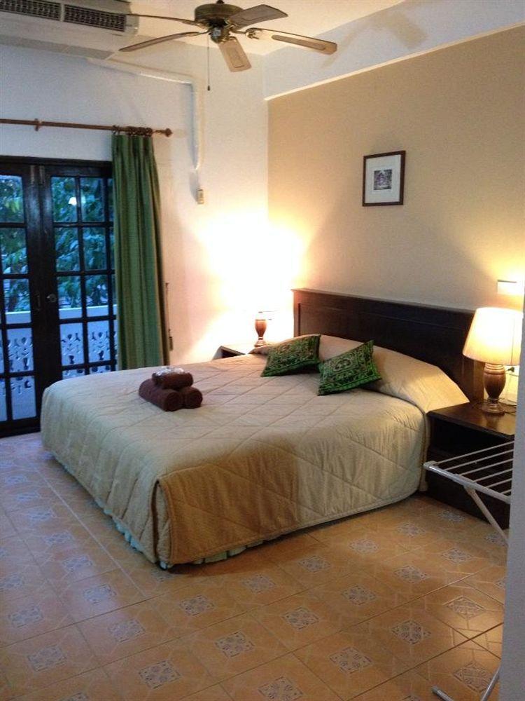 Bon Ca Va Hotel Chiang Mai Buitenkant foto