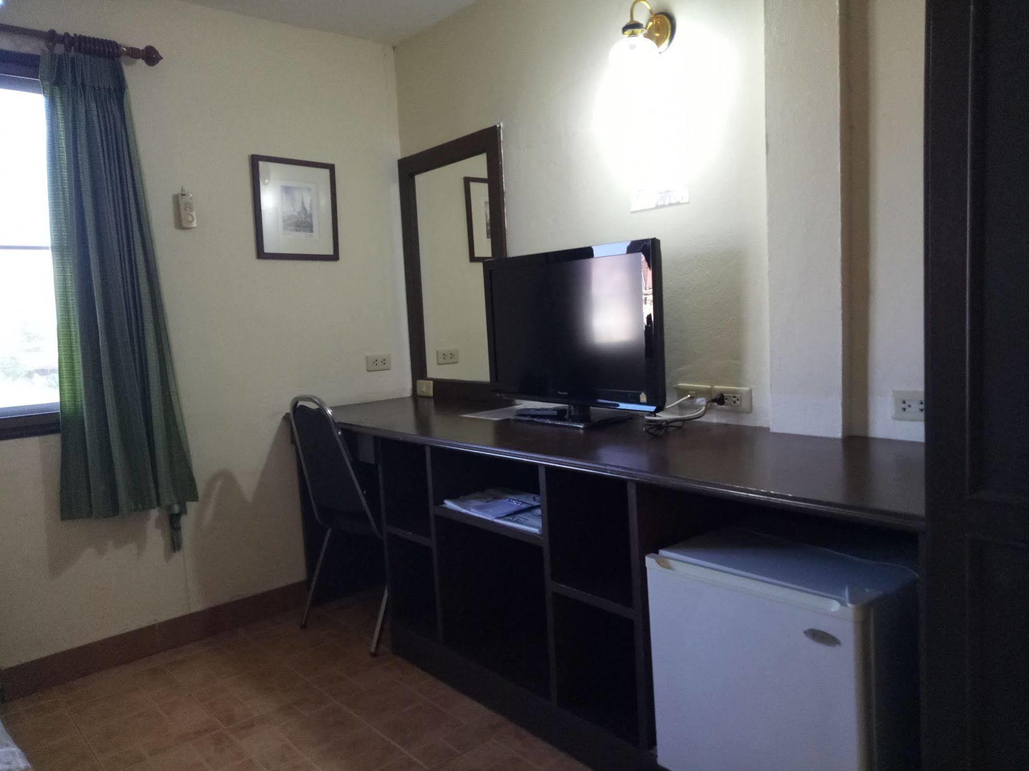 Bon Ca Va Hotel Chiang Mai Buitenkant foto