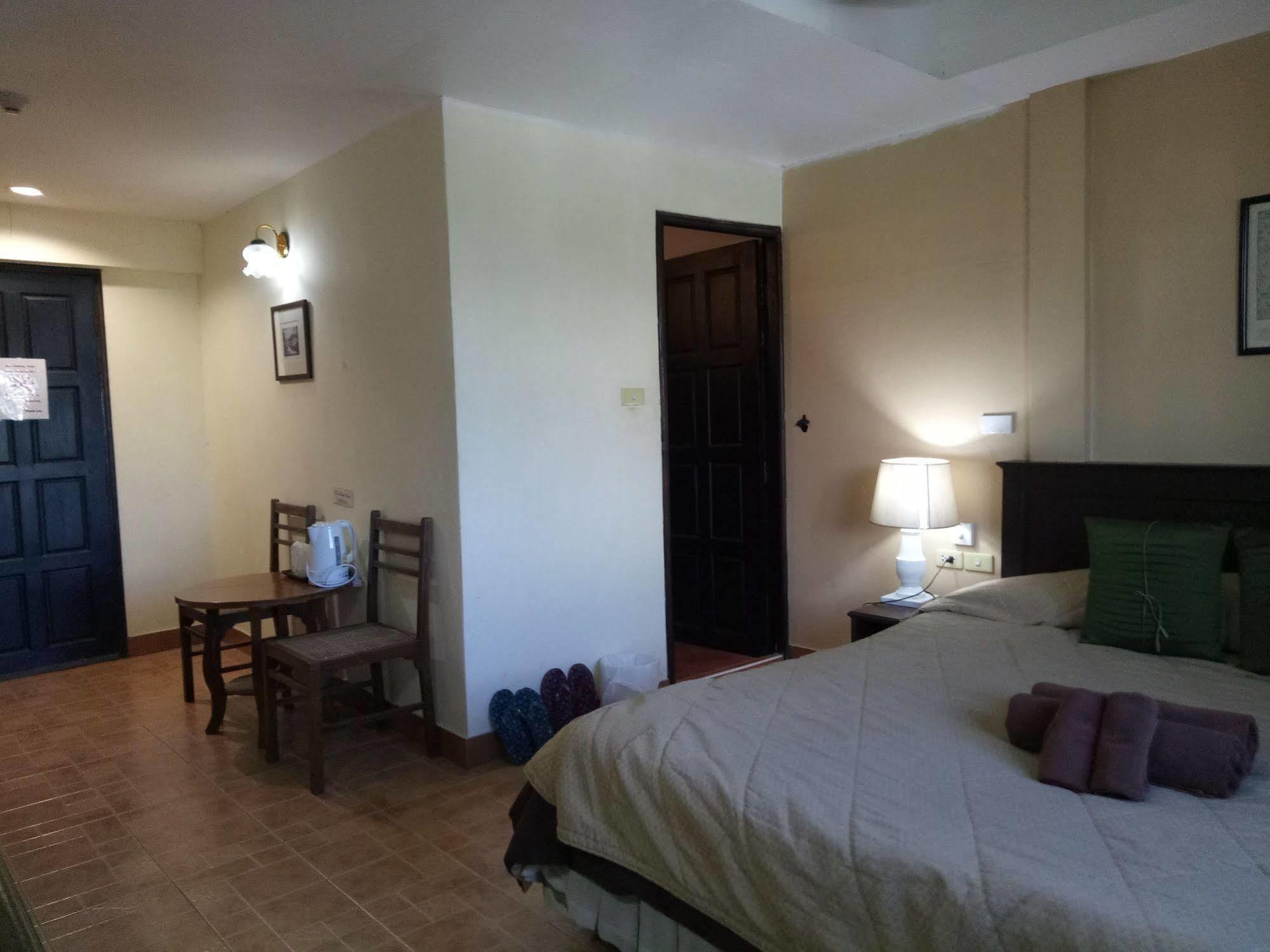Bon Ca Va Hotel Chiang Mai Buitenkant foto