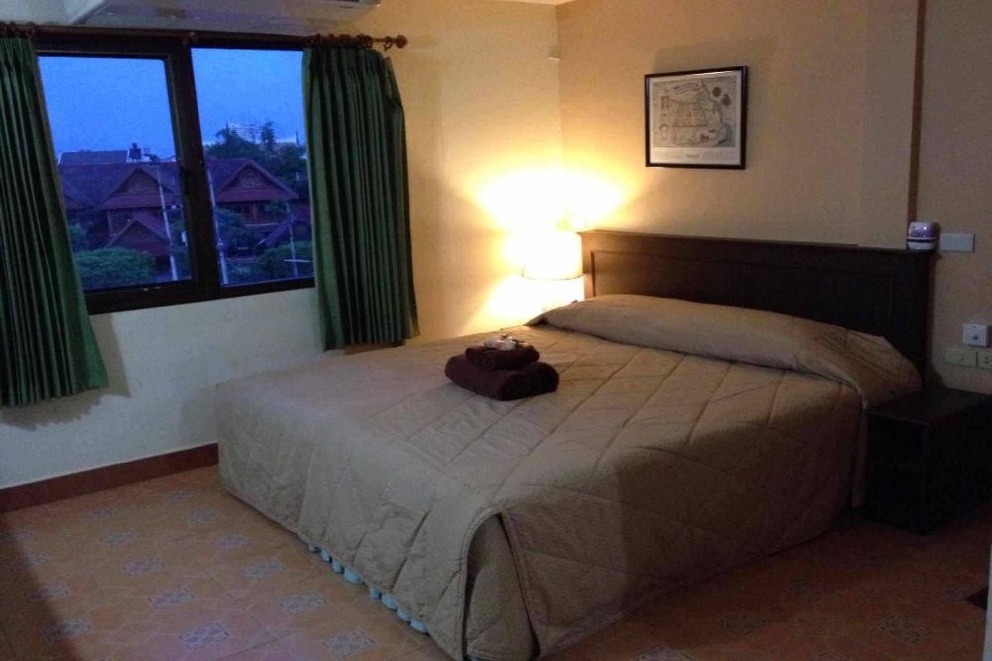 Bon Ca Va Hotel Chiang Mai Buitenkant foto